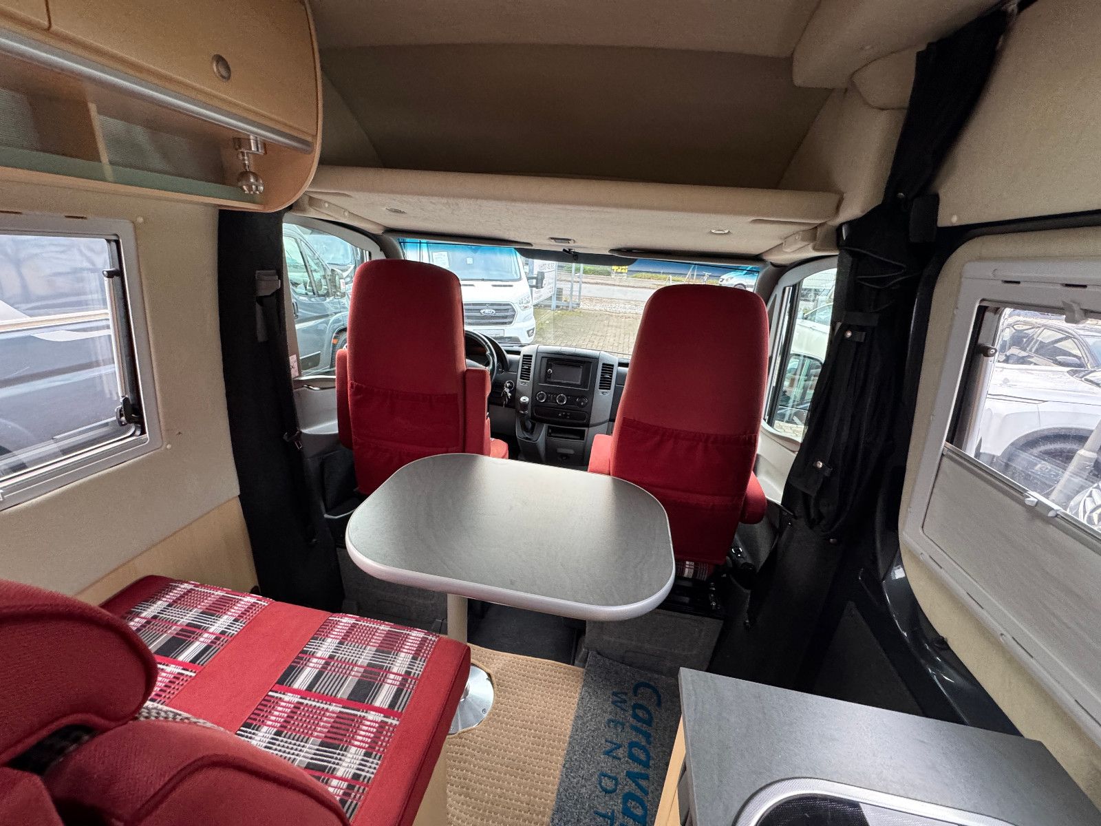 Fahrzeugabbildung La Strada REGENT S MERCEDES SPRINTER 7G-TRONIC SOLAR 1HAND