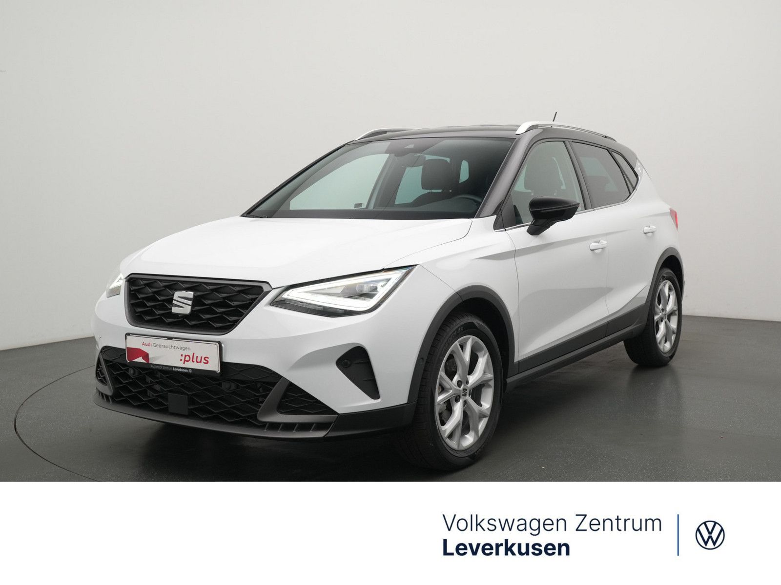 Seat Arona FR AHK LED KAM KEYLESS ACC PDC NAVI SHZ