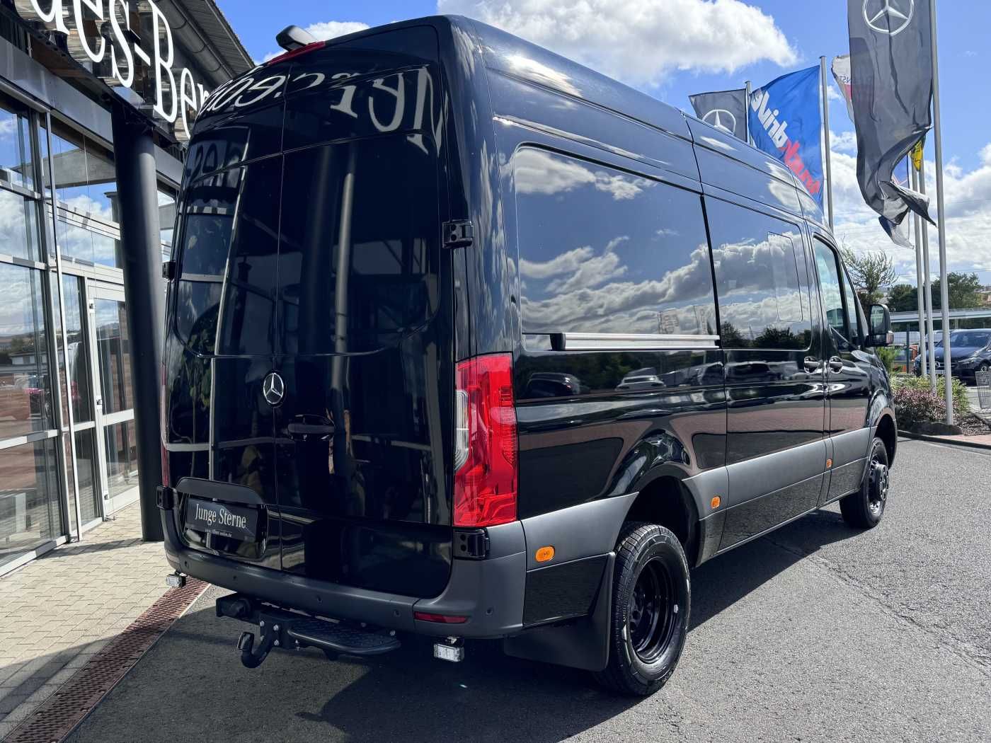 Fahrzeugabbildung Mercedes-Benz Sprinter 517 CDI 3665 Klima Kamera AHK Warmluft