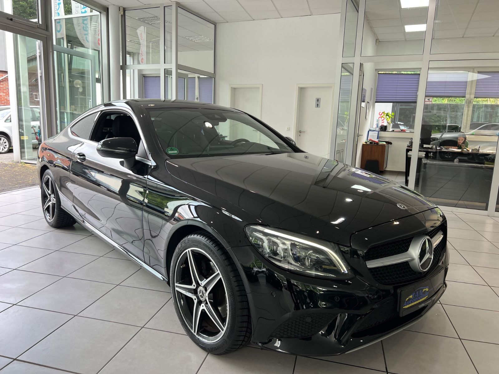 Fahrzeugabbildung Mercedes-Benz C 220 d Coupe * AMG FELGEN *
