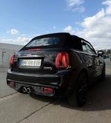 MINI Aut.+NAVI+LED+PDC V+H+ Tempomat+Sitzheiz.LM - MINI Cooper S Cabrio mit Benzin-Antrieb: Kleinwagen