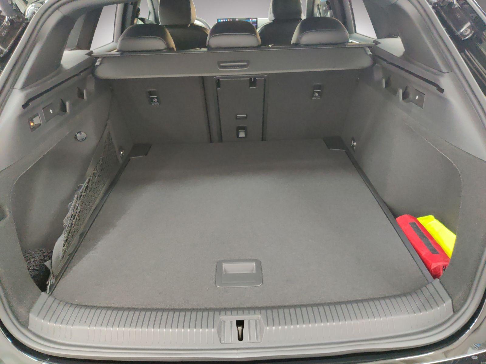 Volkswagen ID.7 Tourer GTX AHK/Ext.+/Int.+/IQ.Drive/Wärmepu