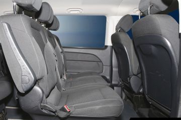 Mercedes V 220 - 9