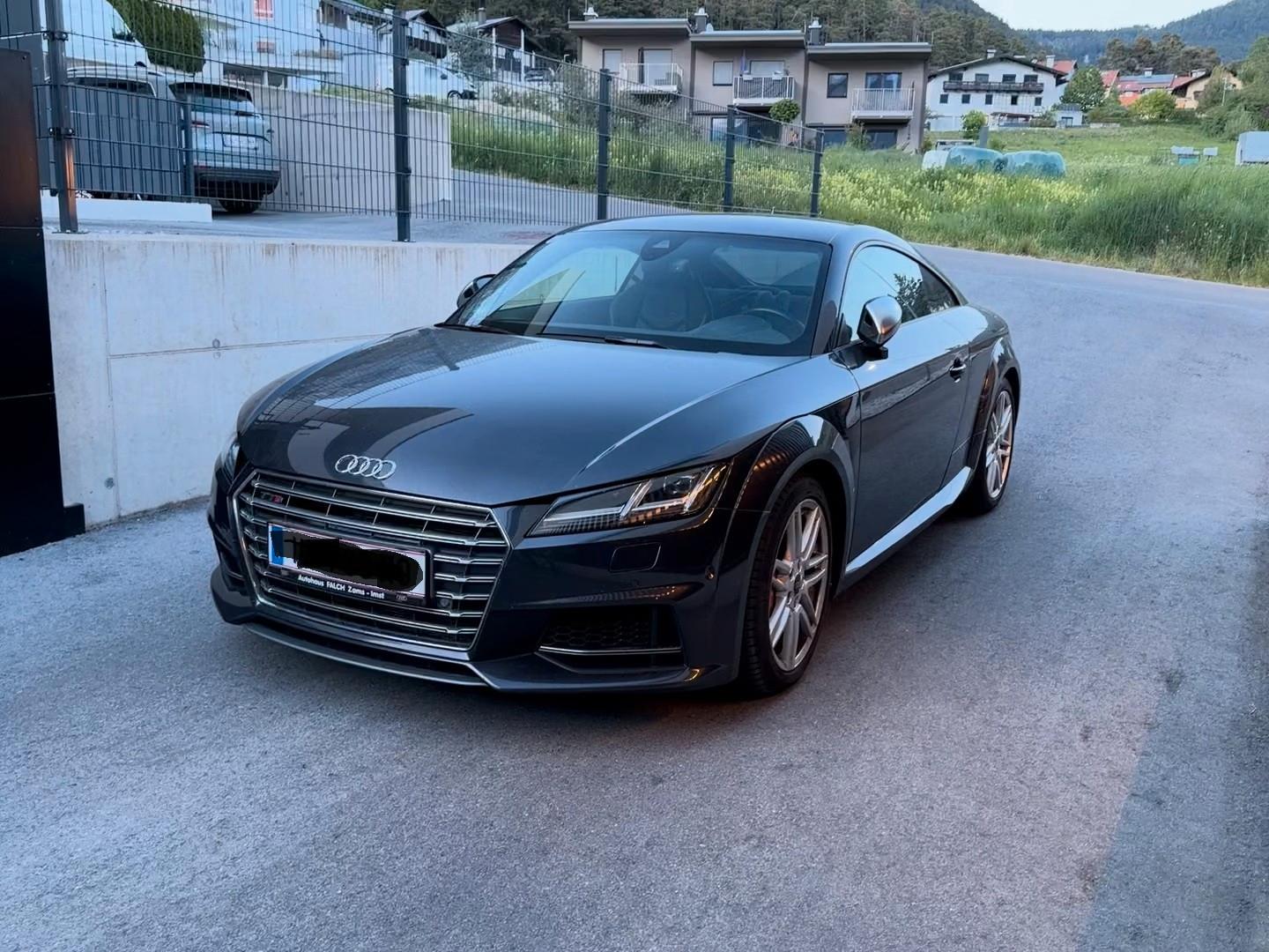 Audi TTS Coupe 2.0 TFSI quattro
