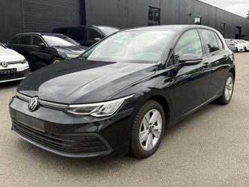 Volkswagen Golf - 1