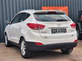 Hyundai ix35 Style 2WD Automatik Leder/Navi/Panorama - Hyundai ix35 in Berlin