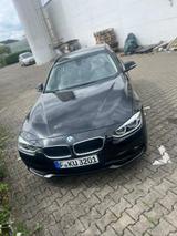 BMW 318i Touring sehr gepflegt  - BMW 318 in Frankfurt (Main)