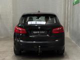 BMW 218 2 Active Tourer 218 i - BMW 2er Reihe mit Benzin-Antrieb: Geländewagen