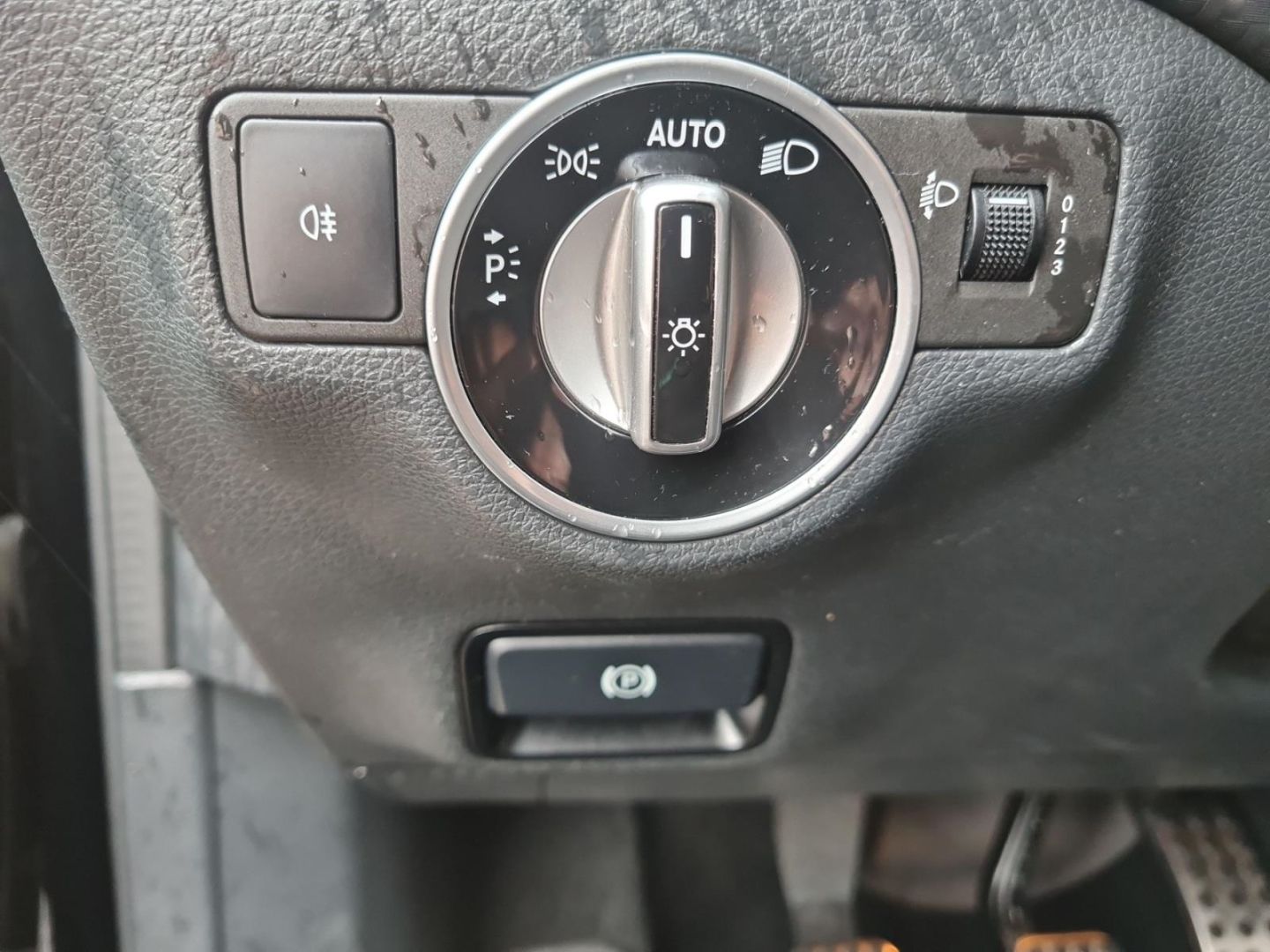Fahrzeugabbildung Mercedes-Benz A 180 BlueEfficiency HU/AU Klima