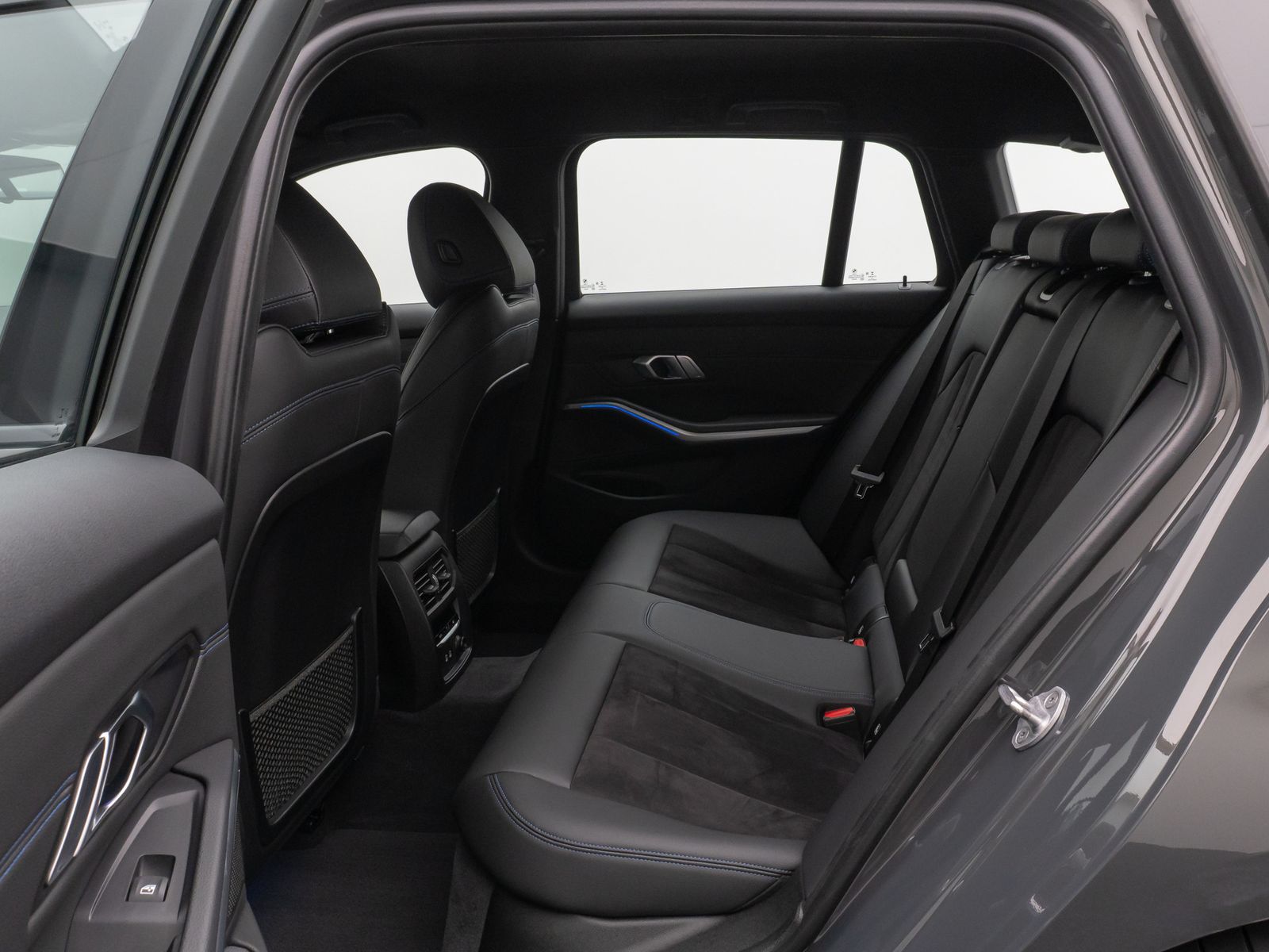 Fahrzeugabbildung BMW 330d xD M Sport Laser Kamera HUD HiFi Komfort