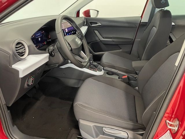 Fahrzeugabbildung SEAT Arona Style Navi Digitales Cockpit LED Apple Car