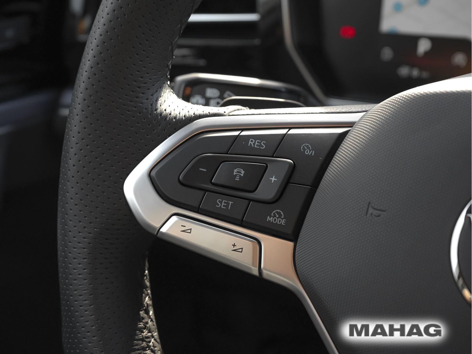 Volkswagen Touareg R 3.0 V6 eHybrid 4MOT AHK IQ.Light Navi 