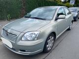 Toyota Avensis 1.8 Limousine mit neuen TÜV - Toyota Avensis in Hannover