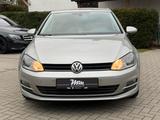 Volkswagen Golf VII Lim. Lounge/PDC/Navi/Parklenk/Tempomat - Volkswagen Gebrauchtwagen in Wiesbaden