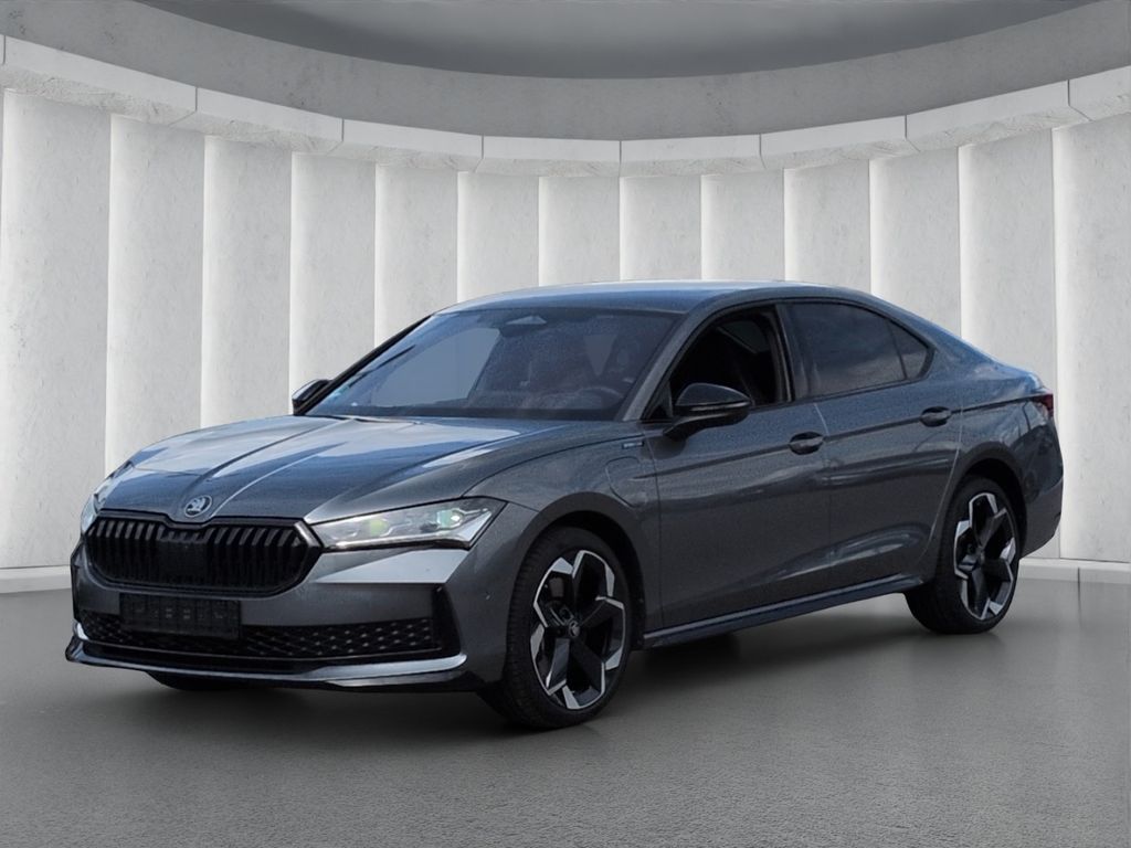 Skoda Superb — hlavná fotografia