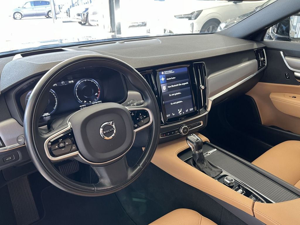 Volvo V90 T5 Momentum AHK *KEIN VERKAUF AN PRIVAT*