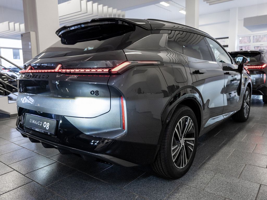 Lynk & Co 08