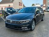 Volkswagen 2.0 TDI R Line DSG 4MOT Highline - VW Passat Variant in Leverkusen