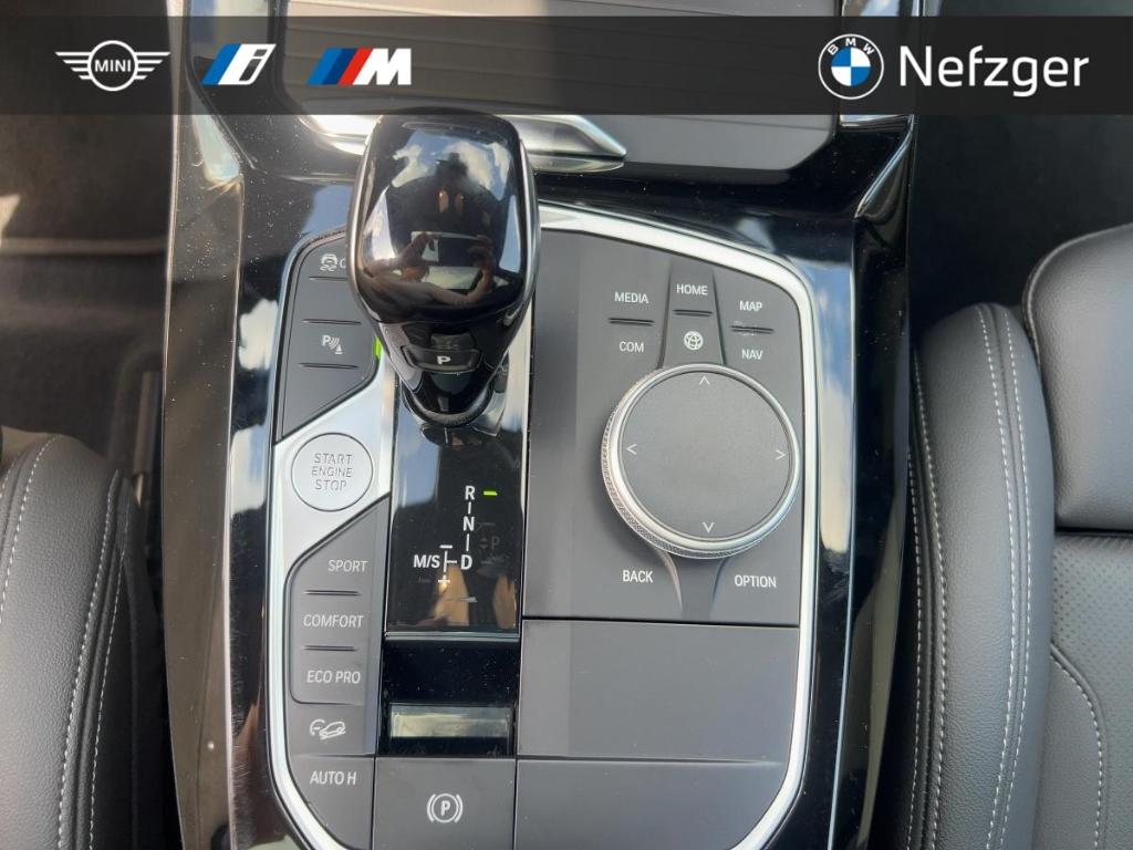 BMW X3 M40 i Laser AHK Pano HUD Standheizung HiFi