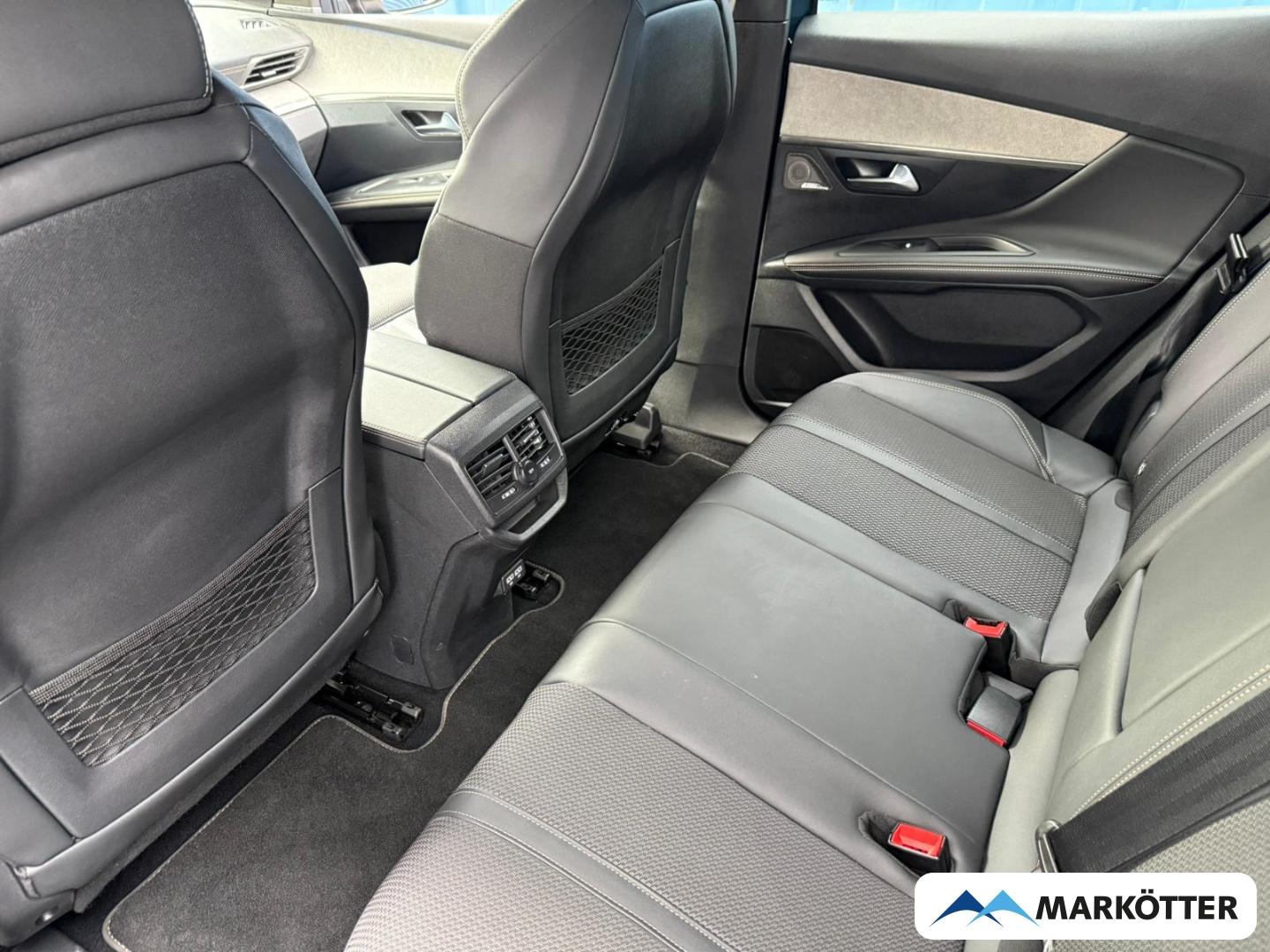 Peugeot 3008 GT ACC/BLIS/CAM/DAB/LED/NAVI/PDC/SHZ