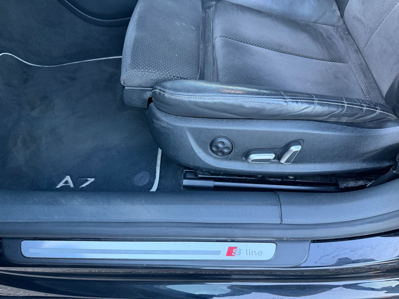 Fahrzeugabbildung Audi 3.0 TDI clean Quattro/S-LINE/MATRIX/KAMERA