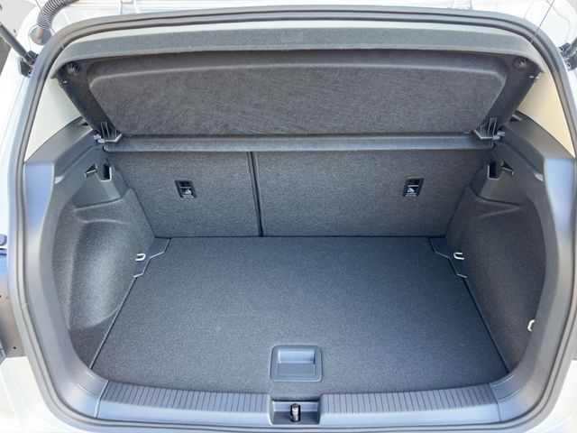 Fahrzeugabbildung Volkswagen T-Cross 1.0 TSI 85 kW Life ACC-Pano-VirtuelCockp