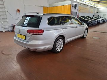 Volkswagen Passat Variant - 7