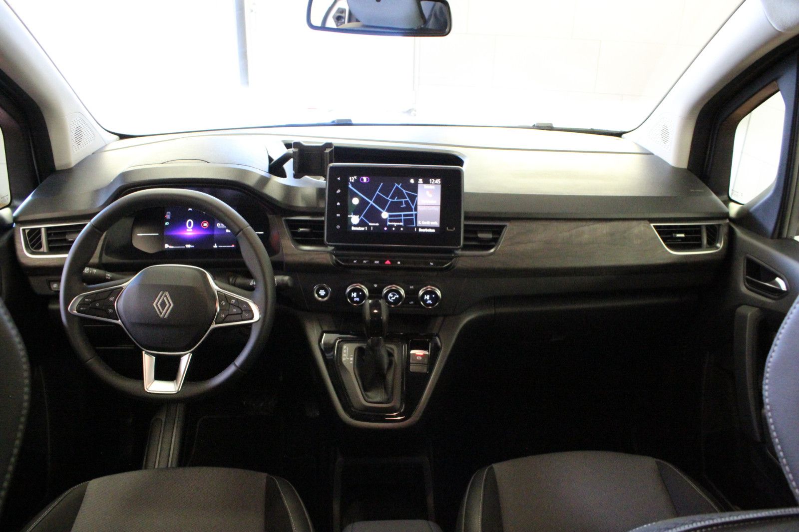 Fahrzeugabbildung Renault Kangoo Grand Techno TCe 130 EDC 7-Sitzer