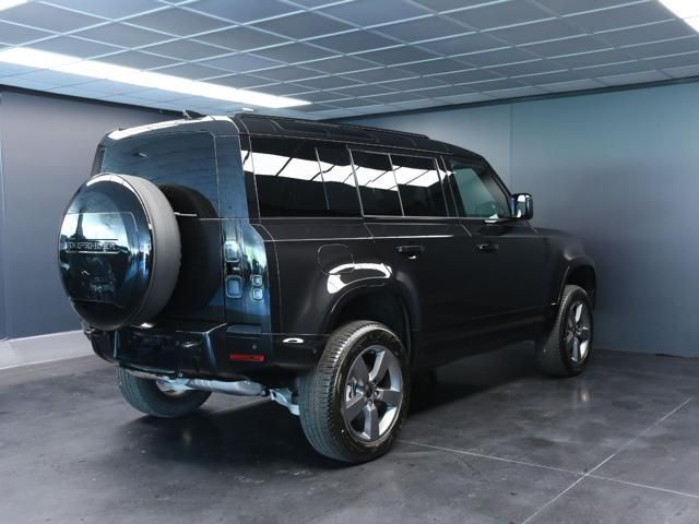 Land Rover LAND ROVER Defender 110 3.0D I6 250 CV AWD Auto  imagem 3