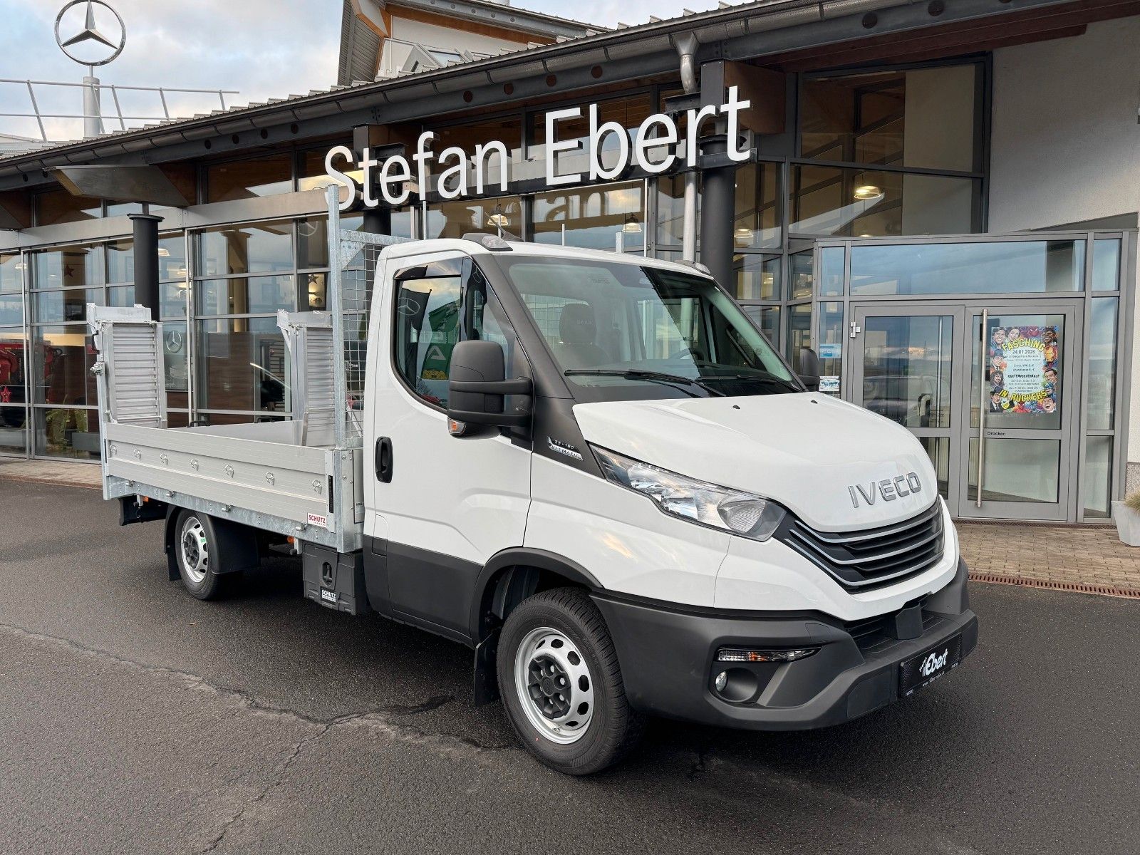 Fahrzeugabbildung Iveco Daily 35S16 HA8 *Rampen*L3.500mm*Automatik*AHK*