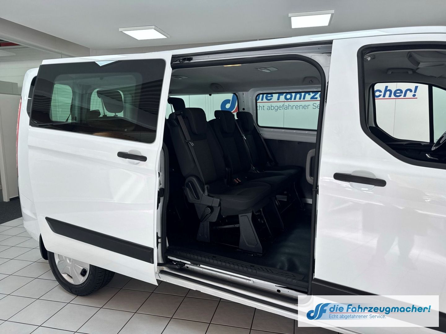 Fahrzeugabbildung Ford Transit Custom 320 L2 Trend 2.0 TDCi EU6d Dyn. K