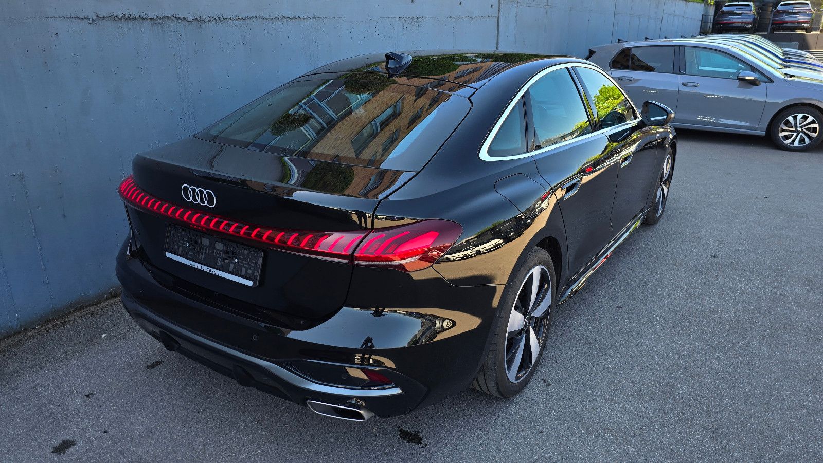Audi A5 TFSI S tronic 3 x S line Neues modell foto 4