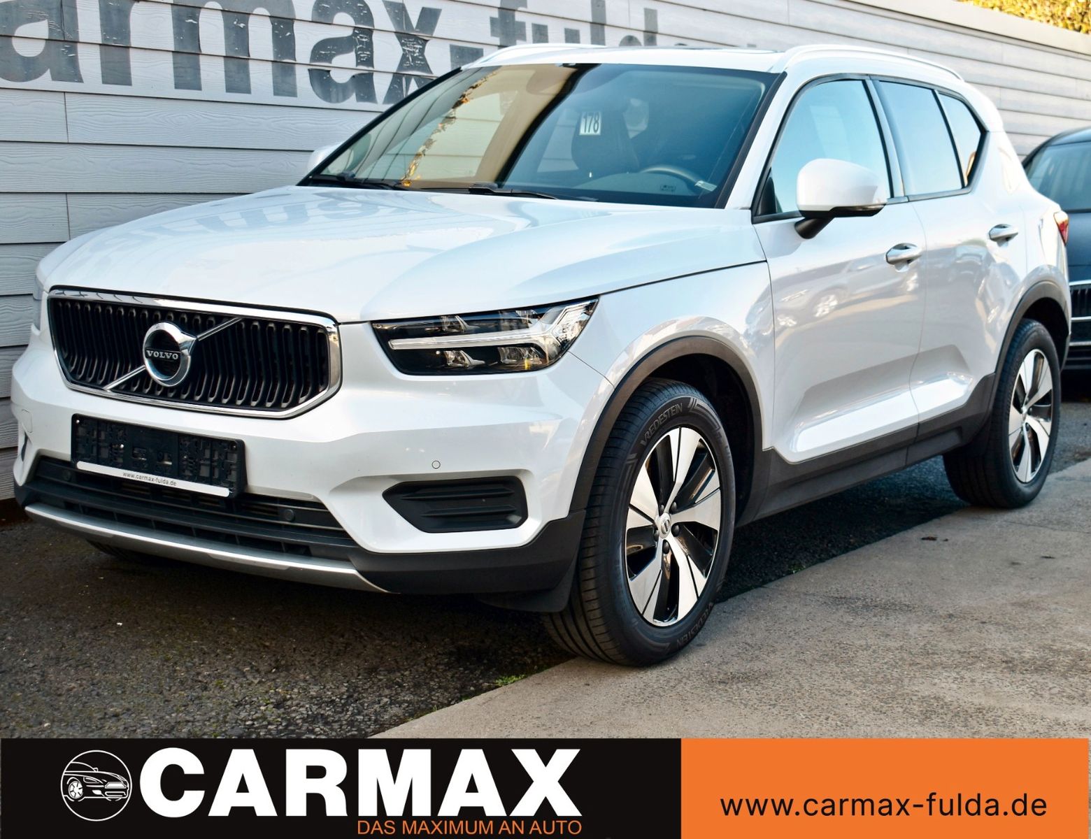 Fahrzeugabbildung Volvo XC40 Momentum Pro T.Leder,Navi,LED,SH,Panorama