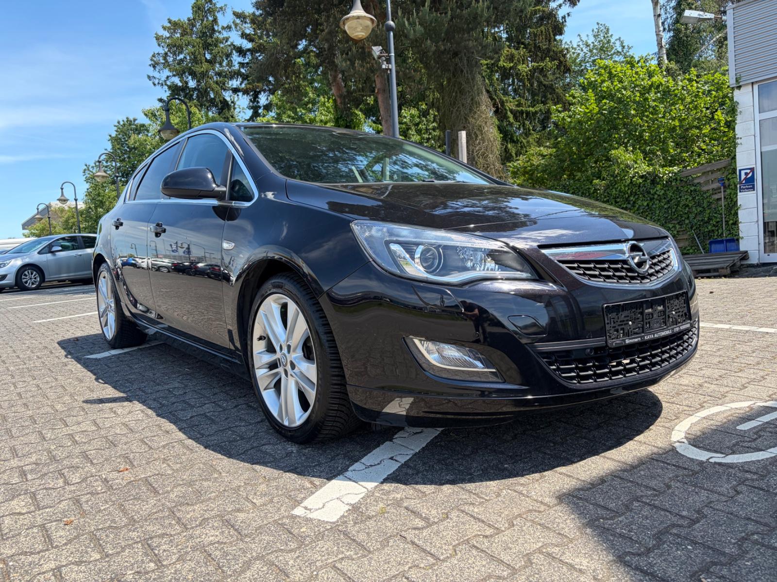 Opel Astra J Lim. 5-trg. Innovation