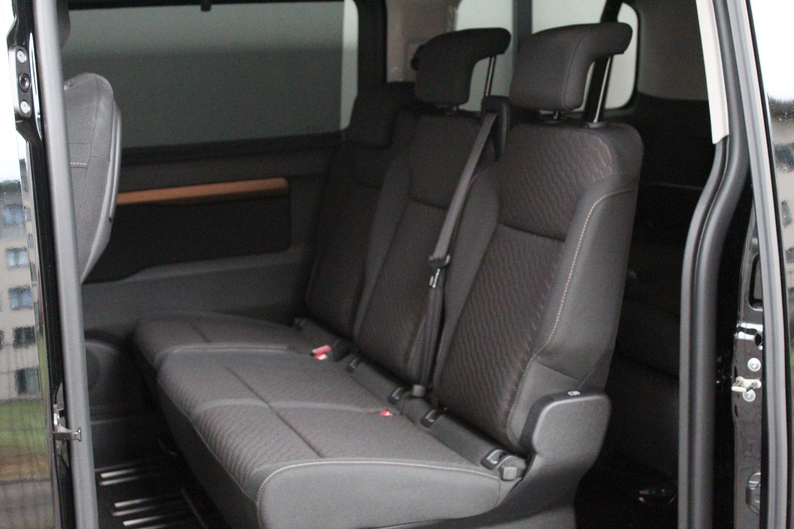 Fahrzeugabbildung Toyota Proace Verso 2.0 L1 Team D 177PS