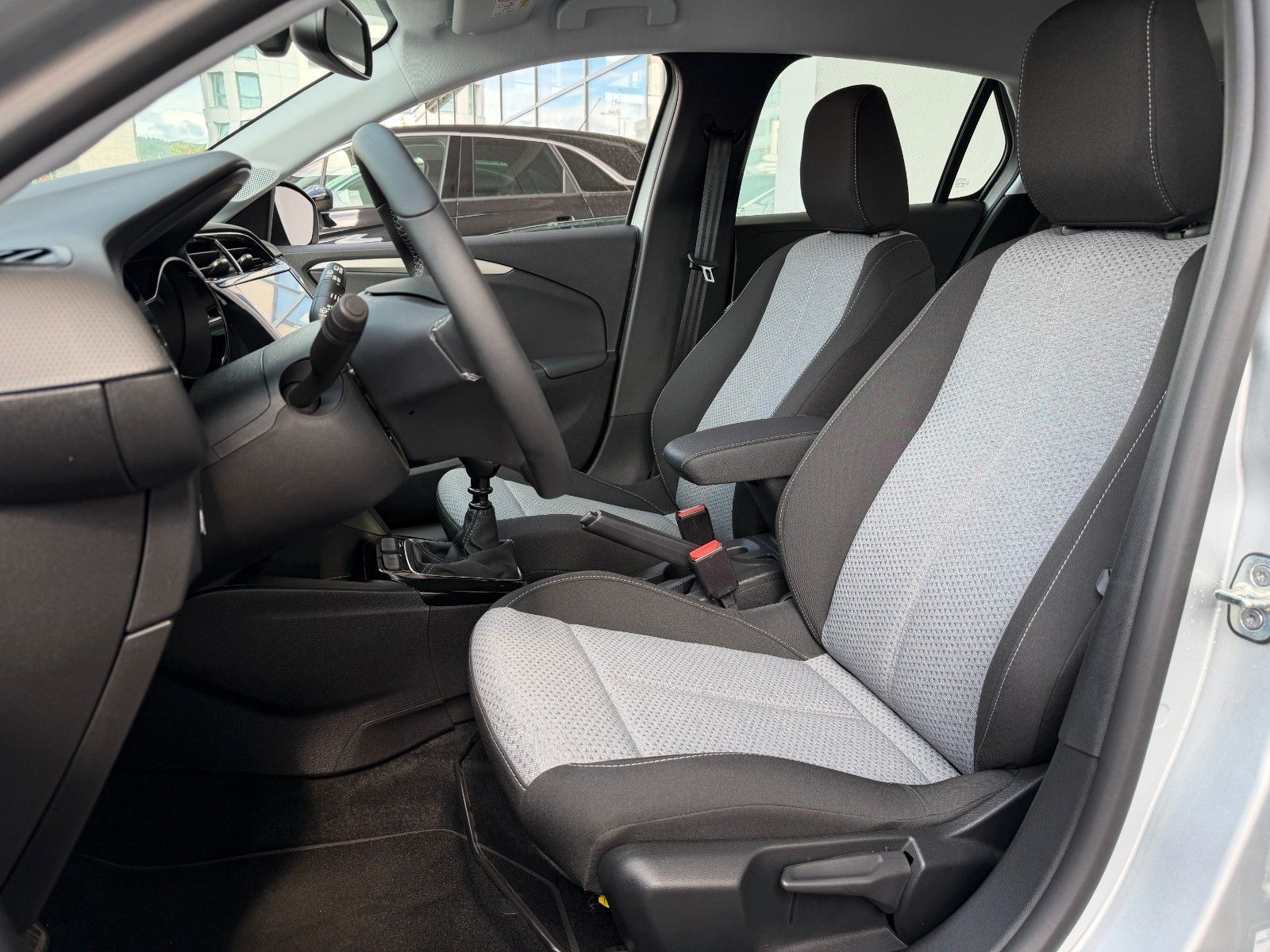 Fahrzeugabbildung Opel Corsa F 1.2 Turbo Edition LED,SHZ,PDC,Facelift