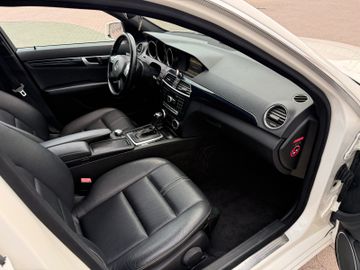 Mercedes C 220 - 12