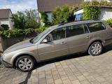 Ford Mondeo 1.8 81 kW Futura Futura - Ford Mondeo: Futura
