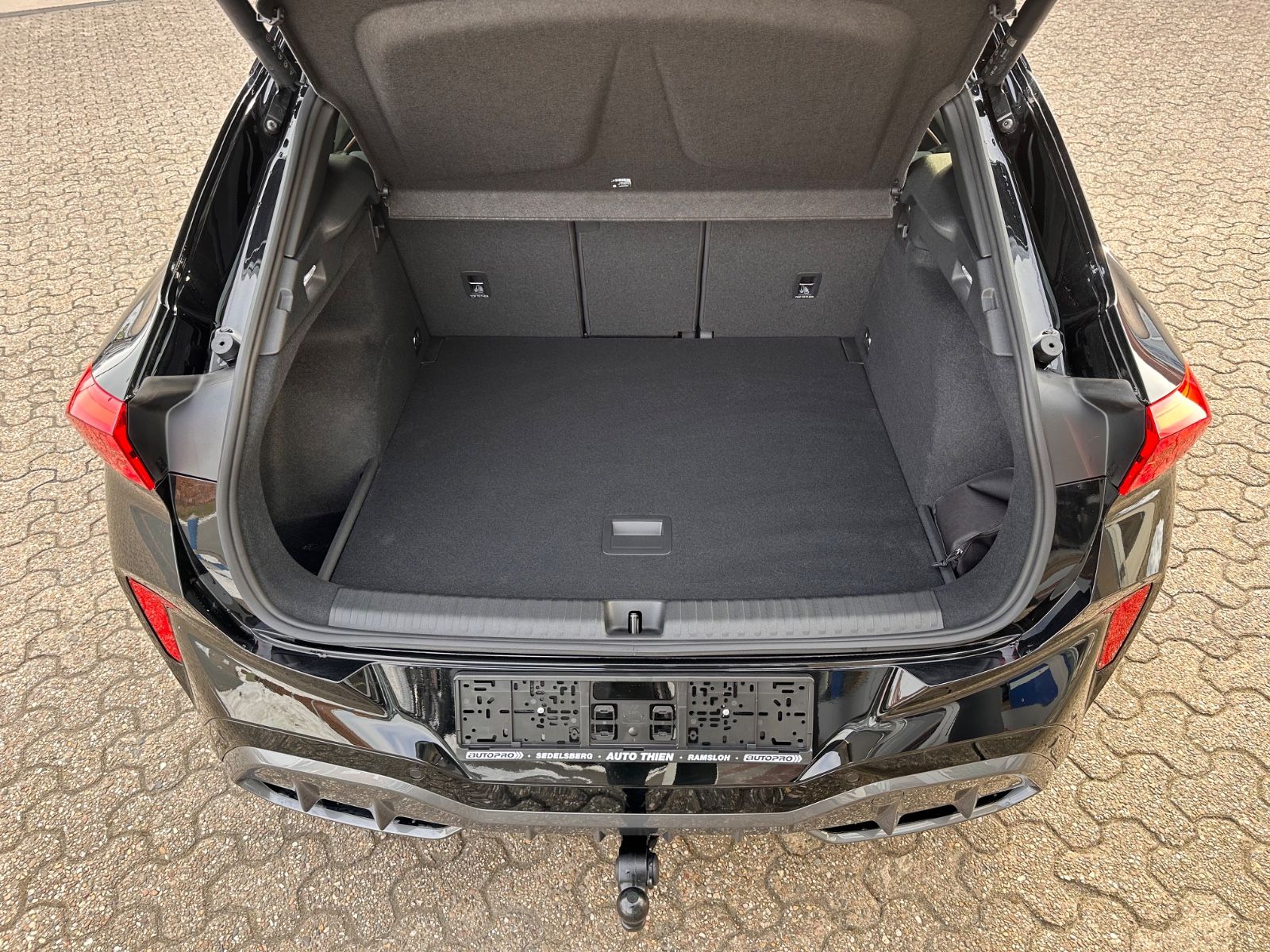 Fahrzeugabbildung CUPRA Terramar 2.0 TSI 4Drive VZ DSG Pano/ACC/AHK/NAVI