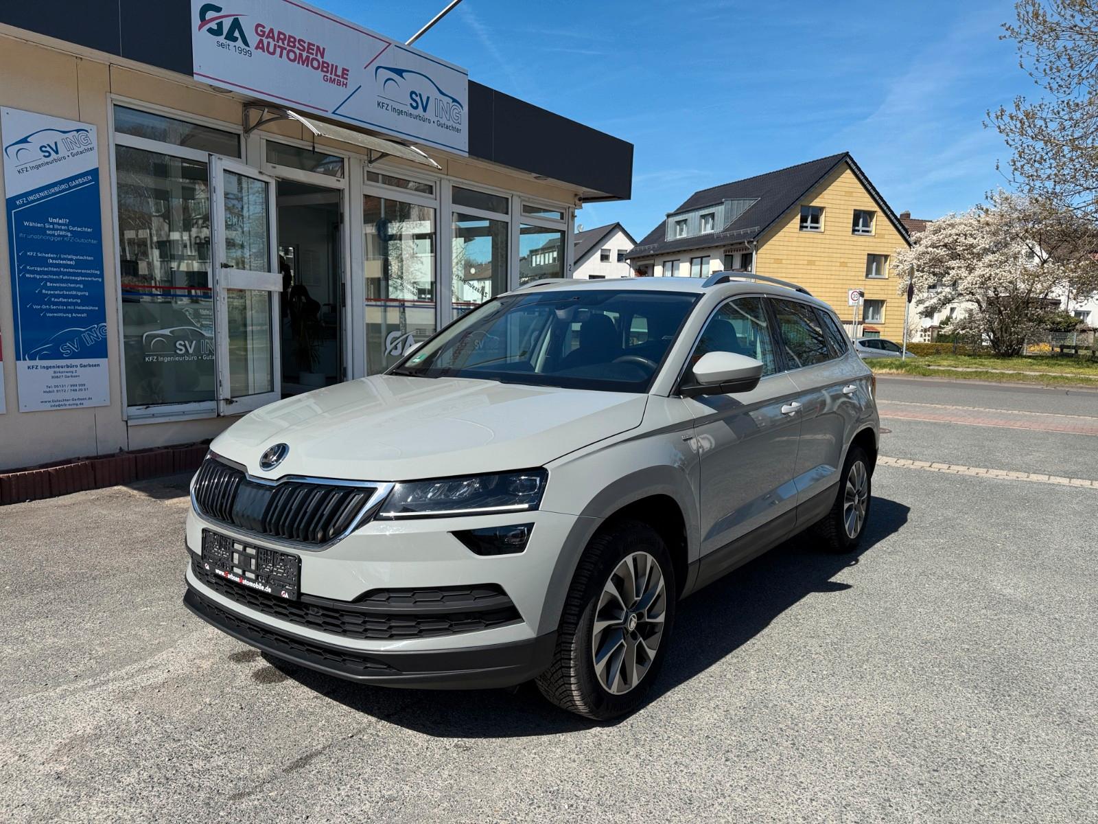 Skoda Karoq 1.5 TSI Clever DSG +1.HAND+VIRTUAL+ACC+LED