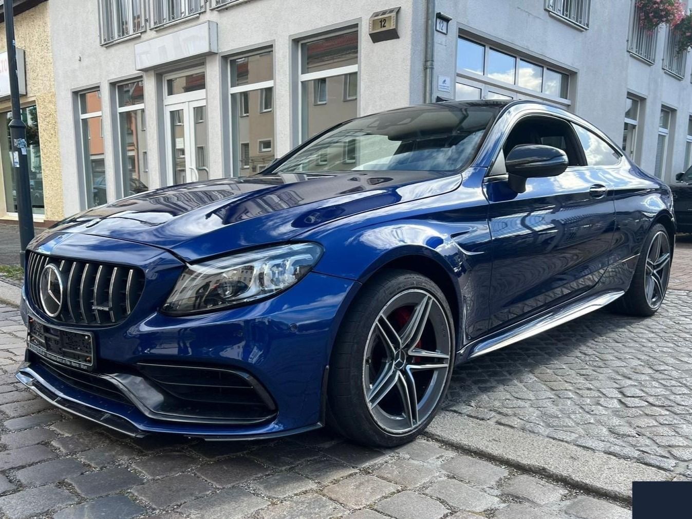MERCEDES-BENZ C 63 AMG S Coupe HUD PANO BURM DIST+ TOTW SPUR