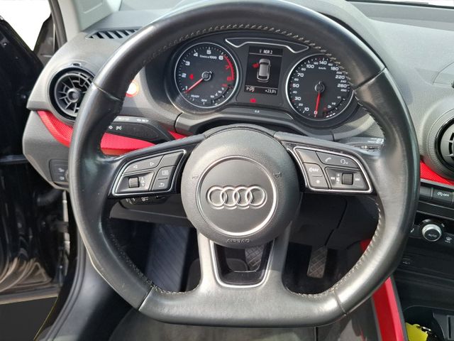 Audi Q2 sport 1.5 TFSI 35 AHK+Kam.+KeyLess+LED+Pano