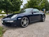 Porsche 997 Carrera Cabriolet in Mitternachtsblau - Porsche 997 mit Benzin-Antrieb: Cabrio