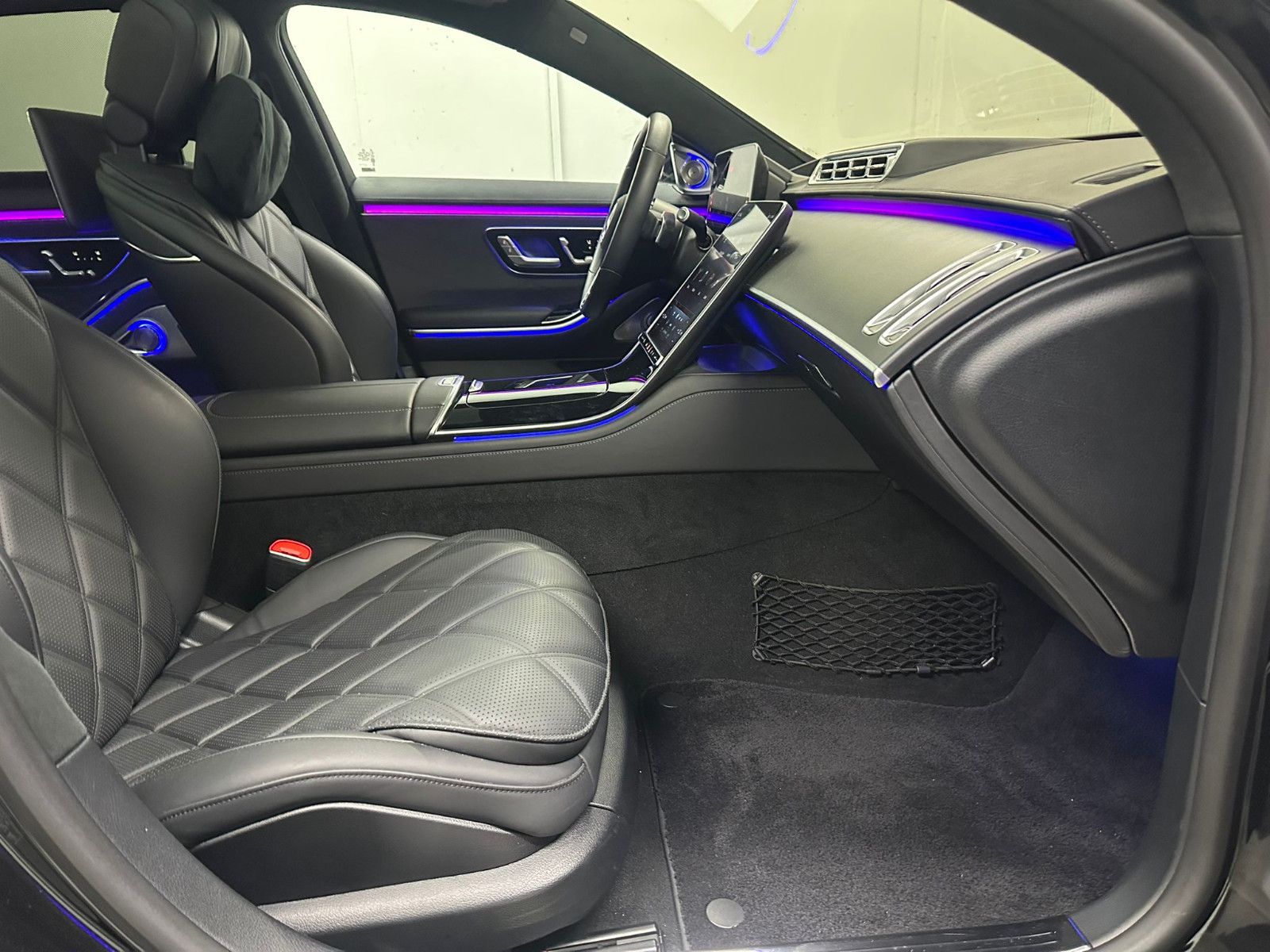 Fahrzeugabbildung Mercedes-Benz S 680 Maybach 4 matic *PANO*BURMESTER 4D*