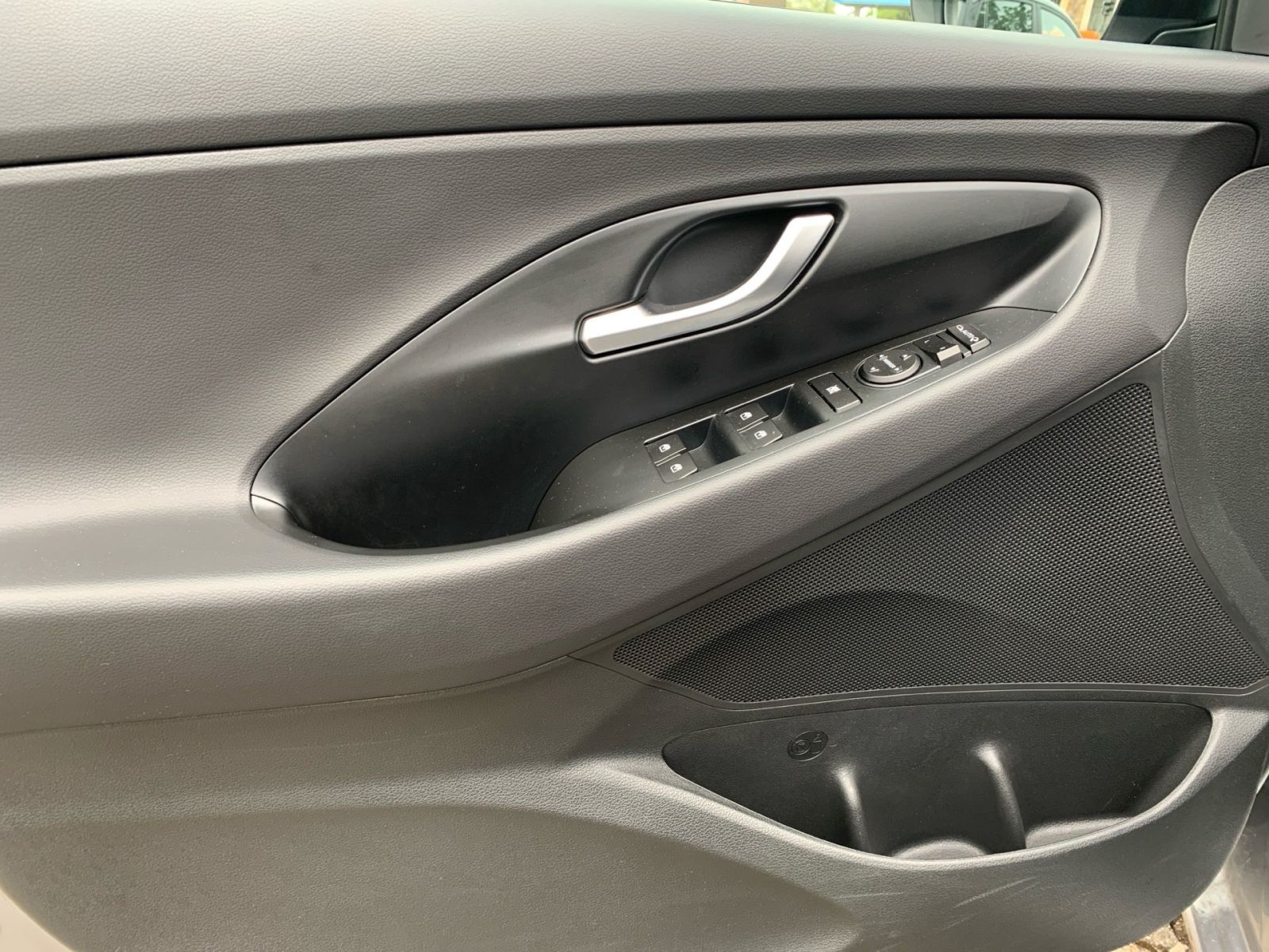 Fahrzeugabbildung Hyundai i30 1.0 T-GDI Trend Mild-Hybrid