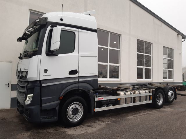 Mercedes-Benz Actros 2545L Stream MP5 Multiwechsler 2x AHK