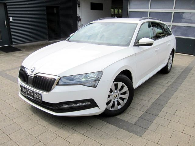 Skoda Superb Combi Active 2,0TDI AHK LED ACC NAVI DAB+