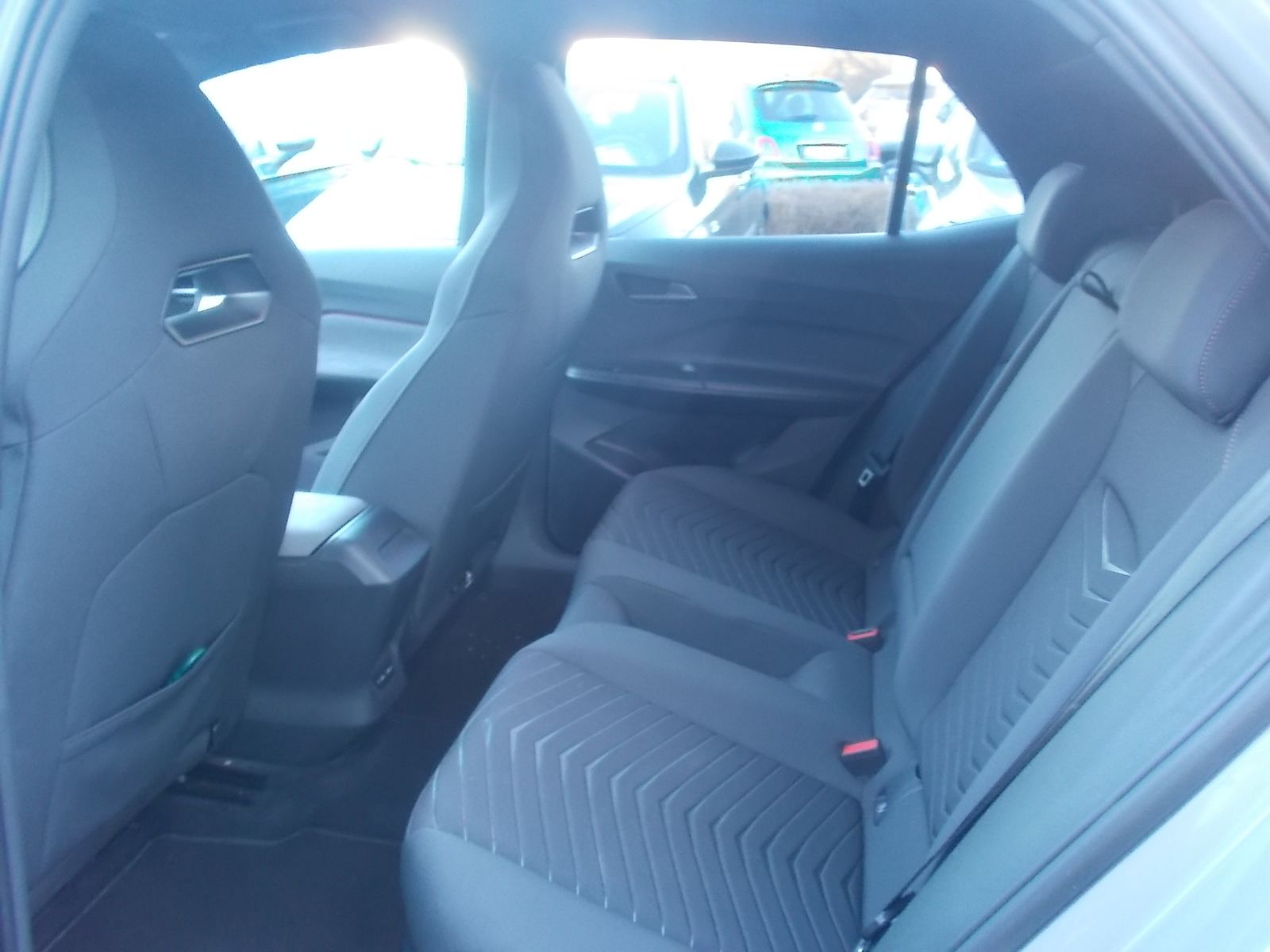 Fahrzeugabbildung CUPRA Born 77 kWh (231 PS) + Allwetter + SHZ