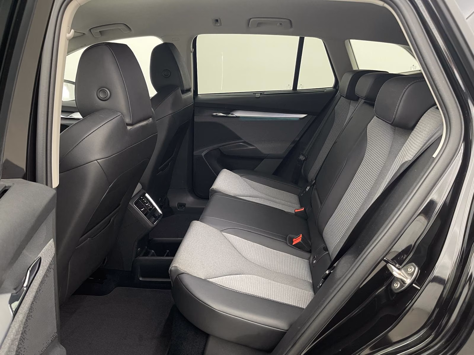 Skoda Enyaq 80 x Loft AHK*360°KAM*MEMORY*HUD*pACC