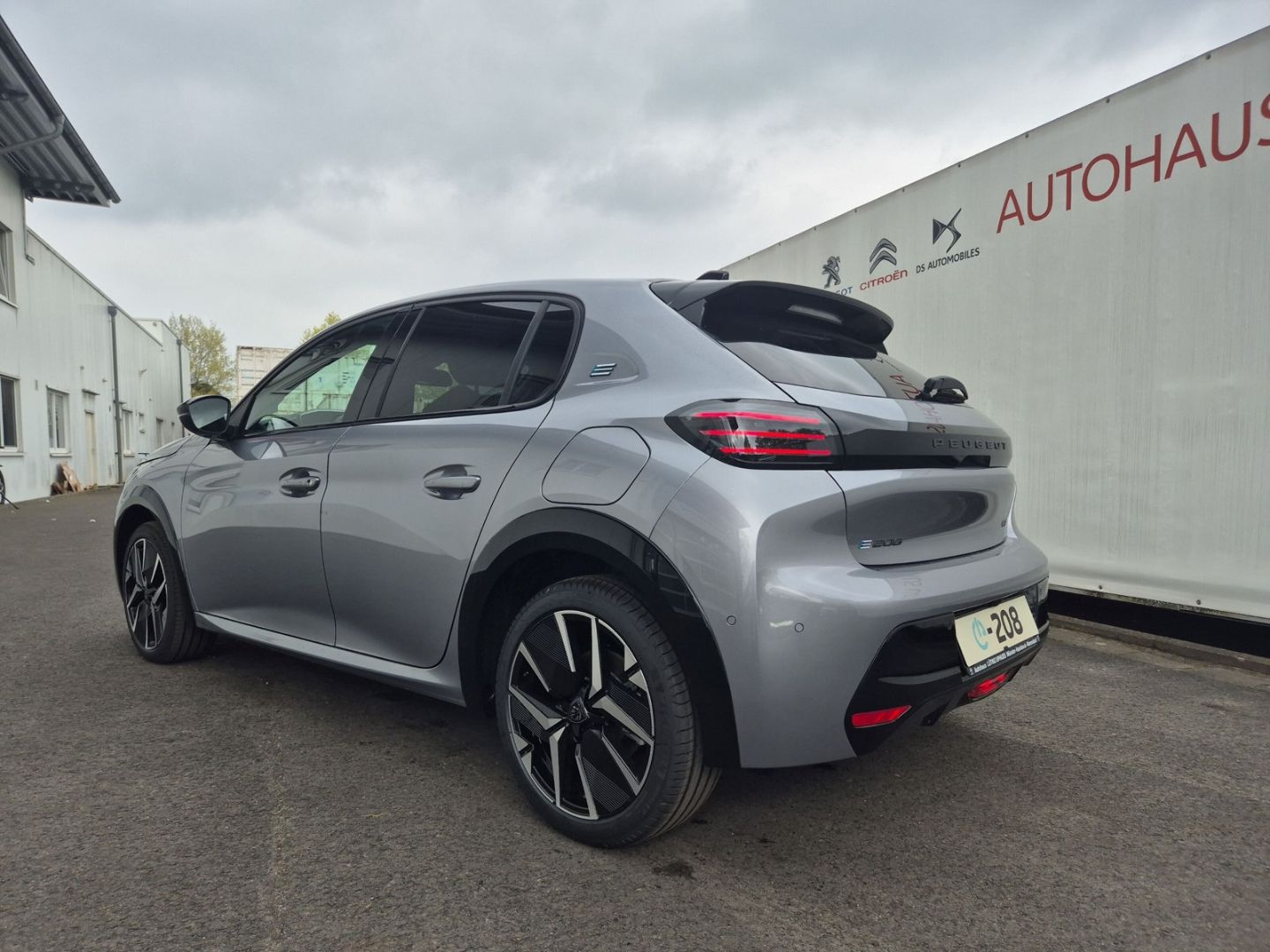Fahrzeugabbildung Peugeot 208 GT Elektro 156 Navi LED ACC CarPlay Klimaaut
